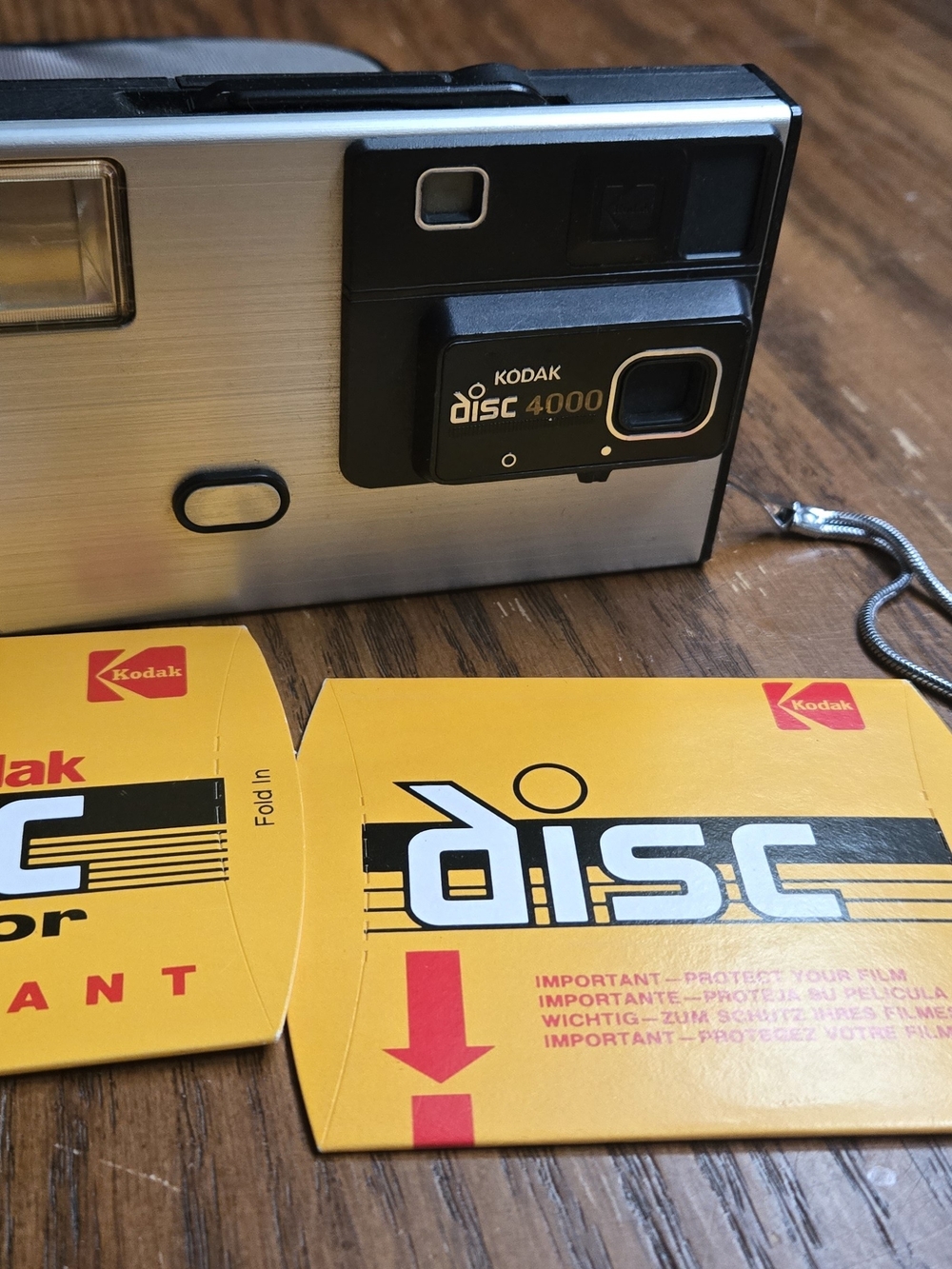 VINTAGE 1982 Kodak Disc 4000 Portable Camera - Silver & Black
